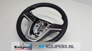 Używane Kierownica Opel Astra J Sports Tourer (PD8/PE8/PF8) 1.7 CDTi 16V Cena € 60,00 Procedura marży oferowane przez Autorecycling Kuijpers