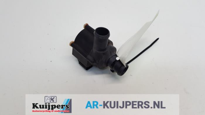 Begagnade Extra vattenpump Audi SQ5 (8RB) 3.0 TDI V6 24V Pris € 24,20 Inklusive moms erbjuds av Autorecycling Kuijpers