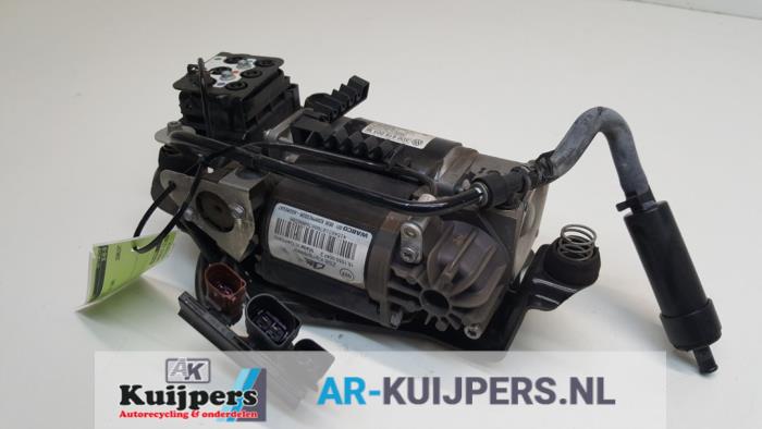 Begagnade Luftpump (fjädring) Bentley Continental Flying Spur 6.0 Speed Pris € 210,00 Marginaltabell erbjuds av Autorecycling Kuijpers