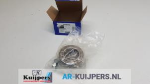 Used Front wheel bearing Volkswagen Caddy II (9K9A) 1.4 16V Price € 20,00 Margin scheme offered by Autorecycling Kuijpers