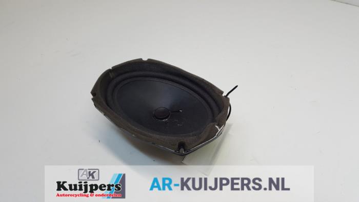 Używane Glosnik Bentley Continental Flying Spur 6.0 Speed Cena € 70,00 Procedura marży oferowane przez Autorecycling Kuijpers