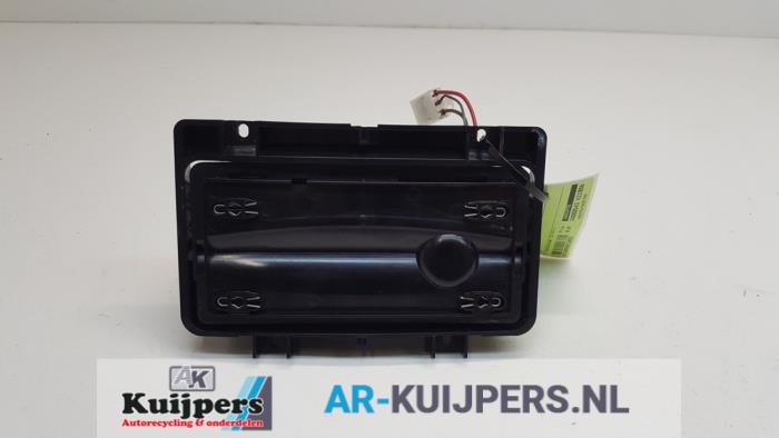 Begagnade Askkopp, bak Bentley Continental Flying Spur 6.0 Speed Pris € 95,00 Marginaltabell erbjuds av Autorecycling Kuijpers