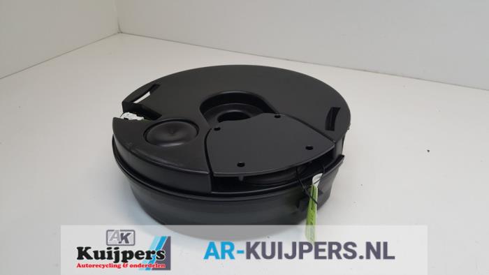 Używane Subwoofer Audi SQ5 (8RB) 3.0 TDI V6 24V Cena € 39,00 Z VAT oferowane przez Autorecycling Kuijpers
