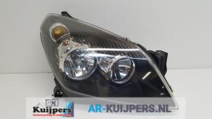 Used Headlight, right Opel Astra H SW (L35) 1.6 16V Twinport Price € 65,00 Margin scheme offered by Autorecycling Kuijpers