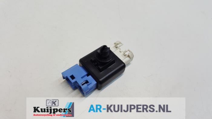 Begagnade Sensor (övriga) Mercedes CLA (117.3) 2.0 CLA-250 Turbo 16V 4-Matic Pris € 15,00 Marginaltabell erbjuds av Autorecycling Kuijpers