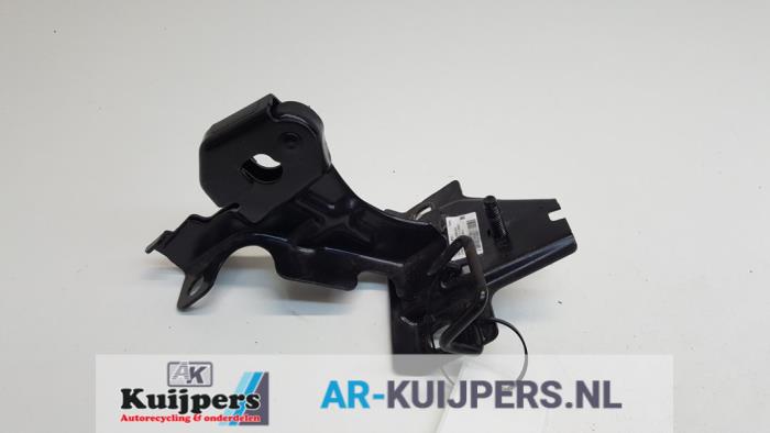 Gebrauchte Sitzrahmen Mercedes CLA (117.3) 2.0 CLA-250 Turbo 16V 4-Matic Preis € 20,00 Margenregelung angeboten von Autorecycling Kuijpers