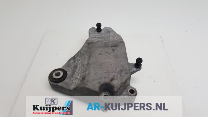 Gebrauchte Motorlager Mercedes CLA (117.3) 2.0 CLA-250 Turbo 16V 4-Matic Preis € 15,00 Margenregelung angeboten von Autorecycling Kuijpers
