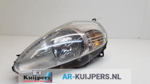 Used Headlight, left Fiat Grande Punto (199) 1.4 Price € 49,00 Margin scheme offered by Autorecycling Kuijpers