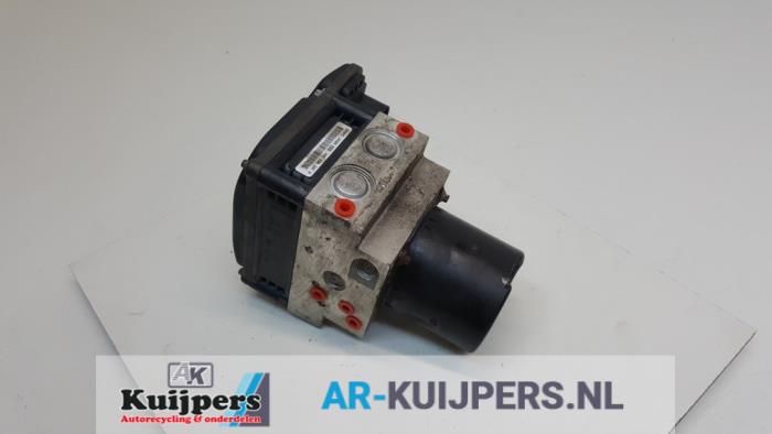 Gebrauchte ABS Pumpe BMW X5 (E70) 3.0d 24V Preis € 90,00 Margenregelung angeboten von Autorecycling Kuijpers