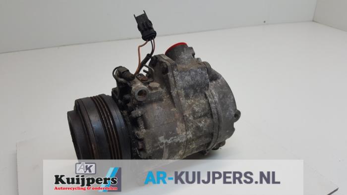 Air conditioning pump from a BMW X5 (E70) 3.0d 24V 2008