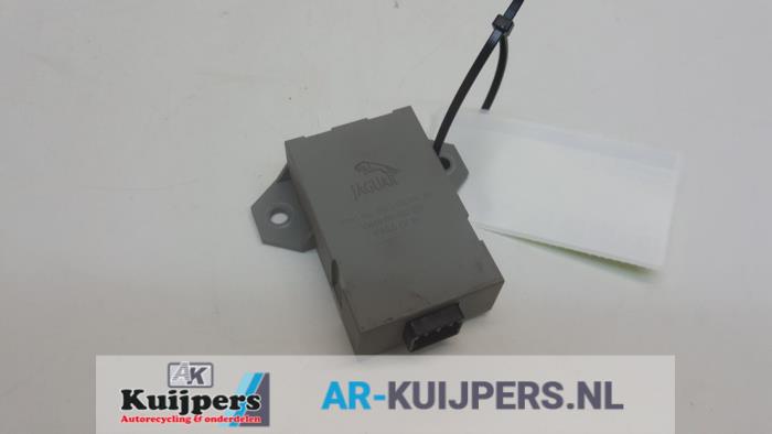 Begagnade Regnsensor Jaguar X-type Estate 2.0 V6 24V Pris € 30,00 Marginaltabell erbjuds av Autorecycling Kuijpers