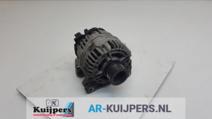 Begagnade Dynamo Volkswagen Caddy III (2KA,2KH,2CA,2CH) 1.9 TDI Pris € 30,00 Marginaltabell erbjuds av Autorecycling Kuijpers