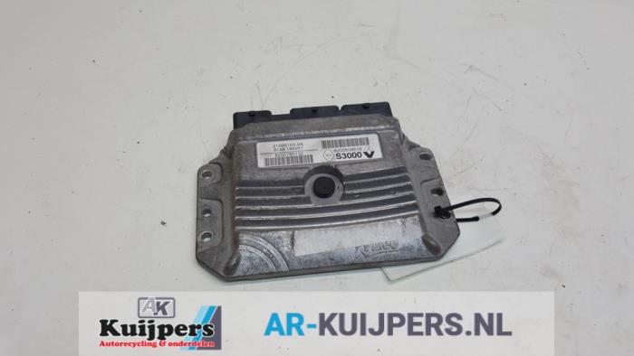 Used Engine management computer Renault Megane II CC (EM) 1.6 16V Price € 70,00 Margin scheme offered by Autorecycling Kuijpers