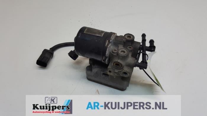 Usagé Pompe ABS Jeep Cherokee (XJ) 4.0 i Prix € 90,00 Règlement à la marge proposé par Autorecycling Kuijpers