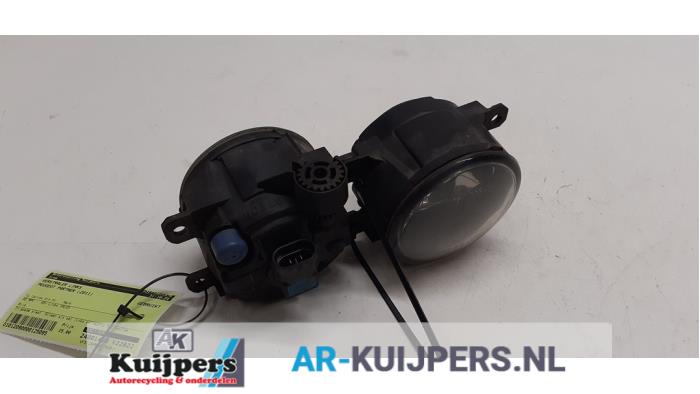 Begagnade Spotlight, vänster Peugeot Partner Tepee (7A/B/C/D/E/F/G/J/P/S) 1.6 HDi,Blue HDi 75 Pris € 25,00 Marginaltabell erbjuds av Autorecycling Kuijpers