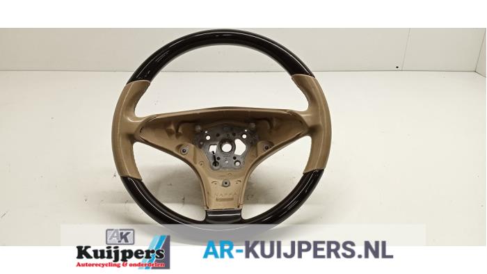 Używane Kierownica Mercedes CLS (C219) 350 CDI 24V Cena € 90,00 Procedura marży oferowane przez Autorecycling Kuijpers