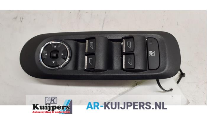 Usados Interruptor combinado de ventanillas Ford Mondeo IV 2.0 16V Precio € 20,00 Norma de margen ofrecido por Autorecycling Kuijpers