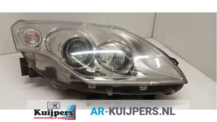 Używane Reflektor prawy Renault Laguna III (BT) 2.0 dCiF 16V 150 Cena € 125,00 Procedura marży oferowane przez Autorecycling Kuijpers