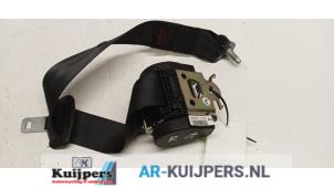 Usados Cinturón de seguridad derecha detrás Peugeot 207 CC (WB) 1.6 16V Precio € 15,00 Norma de margen ofrecido por Autorecycling Kuijpers