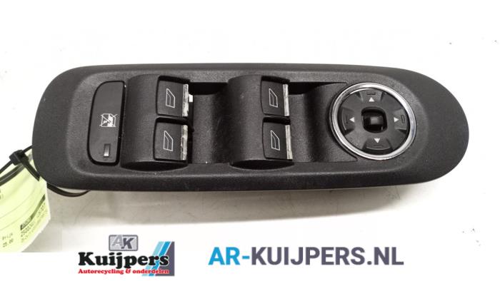Usados Interruptor combinado de ventanillas Ford Mondeo IV Wagon 2.0 16V Precio € 25,00 Norma de margen ofrecido por Autorecycling Kuijpers
