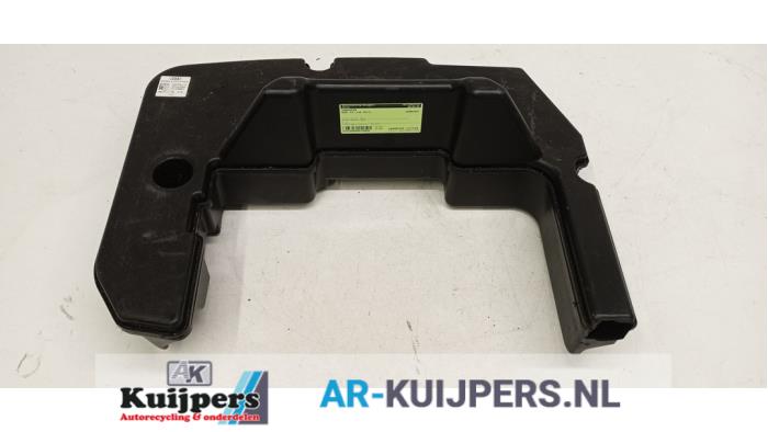 Używane Subwoofer Audi S4 Avant (B8) S4 3.0 TFSI V6 24V Cena € 50,00 Procedura marży oferowane przez Autorecycling Kuijpers