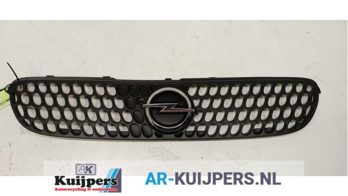 Używane Grill Opel Agila (A) Cena € 35,00 Procedura marży oferowane przez Autorecycling Kuijpers