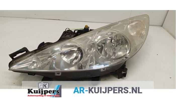 Gebrauchte Scheinwerfer links Peugeot 207 SW (WE/WU) 1.6 16V VTRi Preis € 25,00 Margenregelung angeboten von Autorecycling Kuijpers