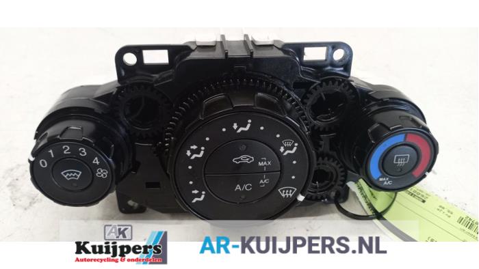 Usagé Commande chauffage Ford Fiesta 6 (JA8) 1.0 Ti-VCT 12V 65 Prix € 55,00 Règlement à la marge proposé par Autorecycling Kuijpers