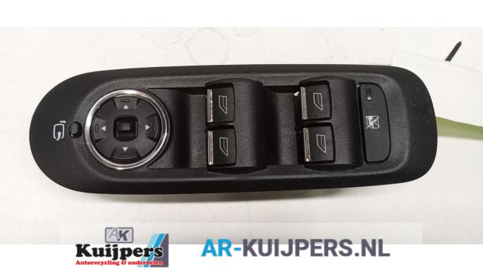 Usados Interruptor combinado de ventanillas Ford Mondeo IV Wagon 2.0 16V Precio € 33,00 Norma de margen ofrecido por Autorecycling Kuijpers
