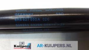 Używane Zestaw amortyzatorów gazowych tylnej klapy Volkswagen Polo V (6R) 1.4 TSI 16V BlueGT Cena € 10,00 Procedura marży oferowane przez Autorecycling Kuijpers