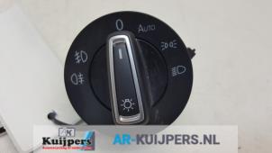 Usagé Commutateur lumière Volkswagen Polo V (6R) 1.4 TSI 16V BlueGT Prix € 15,00 Règlement à la marge proposé par Autorecycling Kuijpers