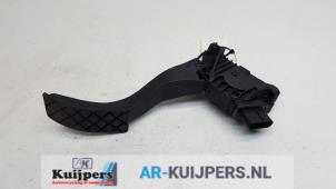 Used Accelerator pedal Volkswagen Passat Variant (3G5) 1.6 TDI 16V Price € 15,00 Margin scheme offered by Autorecycling Kuijpers
