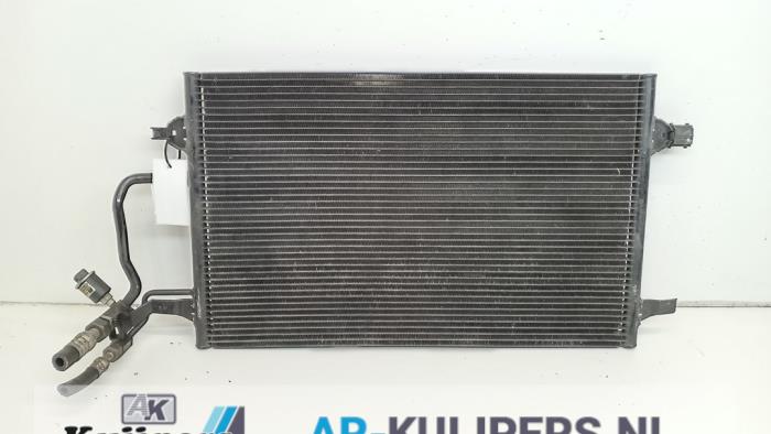 Air conditioning condenser from a Audi A8 (D2) 4.2 V8 32V Quattro 1996