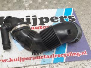 Used Air intake hose Volkswagen Caddy IV 2.0 TDI 102 Price € 15,00 Margin scheme offered by Autorecycling Kuijpers
