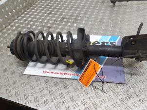 Used Front shock absorber, right Fiat Stilo (192A/B) 1.6 16V Price € 25,00 Margin scheme offered by Autorecycling Kuijpers