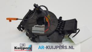Used Airbag clock spring Opel Vivaro 1.9 DTI 16V Price € 19,00 Margin scheme offered by Autorecycling Kuijpers