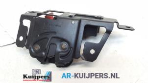 Używane Mechanizm zamka pokrywy bagaznika BMW 3 serie Compact (E46/5) 318td 16V Cena € 15,00 Procedura marży oferowane przez Autorecycling Kuijpers