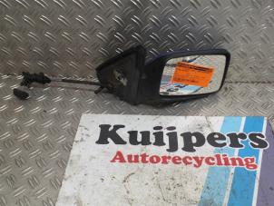 Używane Lusterko zewnetrzne prawe Volkswagen Golf III Cabrio (1E) 1.8 Cena € 19,00 Procedura marży oferowane przez Autorecycling Kuijpers