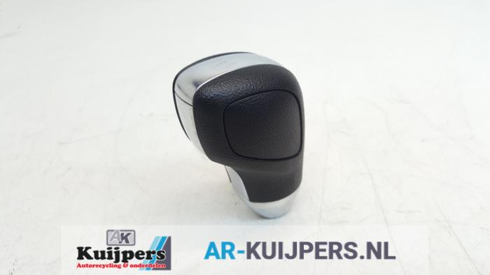 Gear stick knob from a Volkswagen Up! (121) 1.0 12V 60 2016