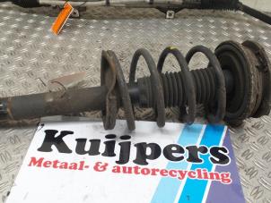Used Front shock absorber, right Peugeot 607 (9D/U) 2.2 HDi 16V FAP Price € 25,00 Margin scheme offered by Autorecycling Kuijpers