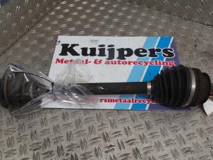 Used Front drive shaft, left Renault Master II (FD/HD) 2.8 dTi T33 Price € 25,00 Margin scheme offered by Autorecycling Kuijpers