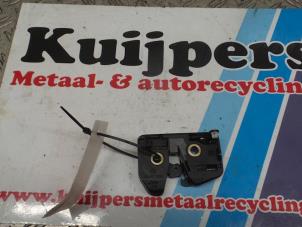 Usagé Mécanique de verrouillage hayon Volkswagen Polo III (6N2) Prix € 10,00 Règlement à la marge proposé par Autorecycling Kuijpers
