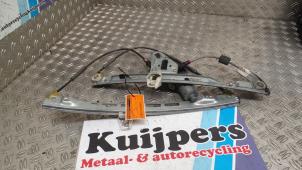Used Window mechanism 4-door, front left Peugeot 206 SW (2E/K) 1.6 HDi 16V FAP Price € 15,00 Margin scheme offered by Autorecycling Kuijpers
