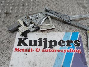 Used Window mechanism 4-door, front left Opel Signum (F48) 3.0 CDTI V6 24V Price € 25,00 Margin scheme offered by Autorecycling Kuijpers