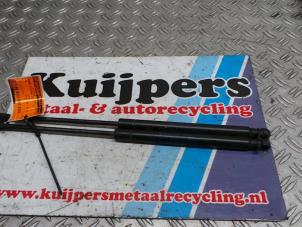 Gebrauchte Set Gasdämpfer Heckklappe Ford Ka II 1.2 Preis € 10,00 Margenregelung angeboten von Autorecycling Kuijpers