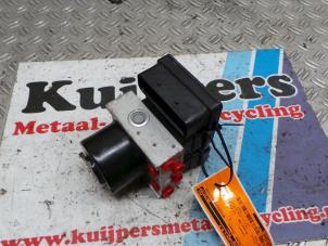 Used ABS pump Ford Focus 2 2.0 16V Price € 50,00 Margin scheme offered by Autorecycling Kuijpers