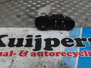 Używane Przelacznik Hyundai i10 (F5) 1.1i 12V LPG Cena € 15,00 Procedura marży oferowane przez Autorecycling Kuijpers