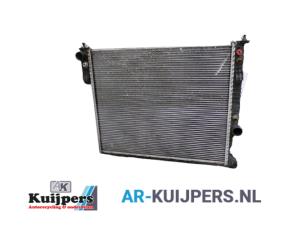 Used Radiator Mercedes ML II (164/4JG) 3.0 ML-280 CDI 4-Matic V6 24V Price € 125,00 Margin scheme offered by Autorecycling Kuijpers