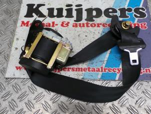 Used Seatbelt tensioner, right Peugeot 607 (9D/U) 2.2 HDi 16V FAP Price € 35,00 Margin scheme offered by Autorecycling Kuijpers