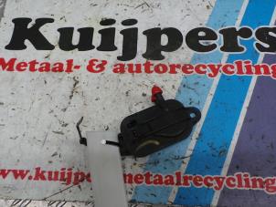 Used Fuel pressure sensor Peugeot 407 (6D) 1.6 HDi 16V Price € 30,00 Margin scheme offered by Autorecycling Kuijpers